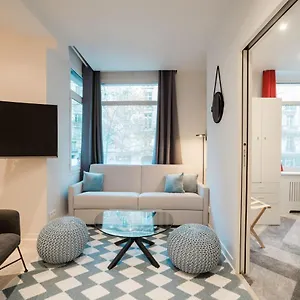 Cocteau : Au Coeur De La Rive Gauche, Neuf, Design, 2/4/6 Personnes París